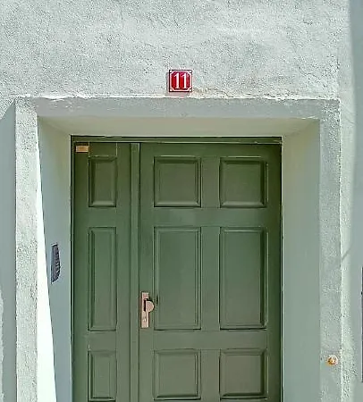4 In Altstadt In *